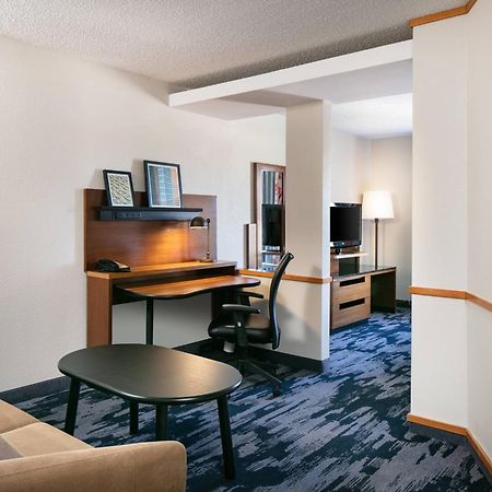Fairfield Inn & Suites By Marriott Tulsa Central Exterior photo